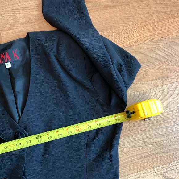 Vintage 1980’s/1990’s Nina K, whimsy goth long sleeve solid black jacket. Size L - Picture 15 of 17